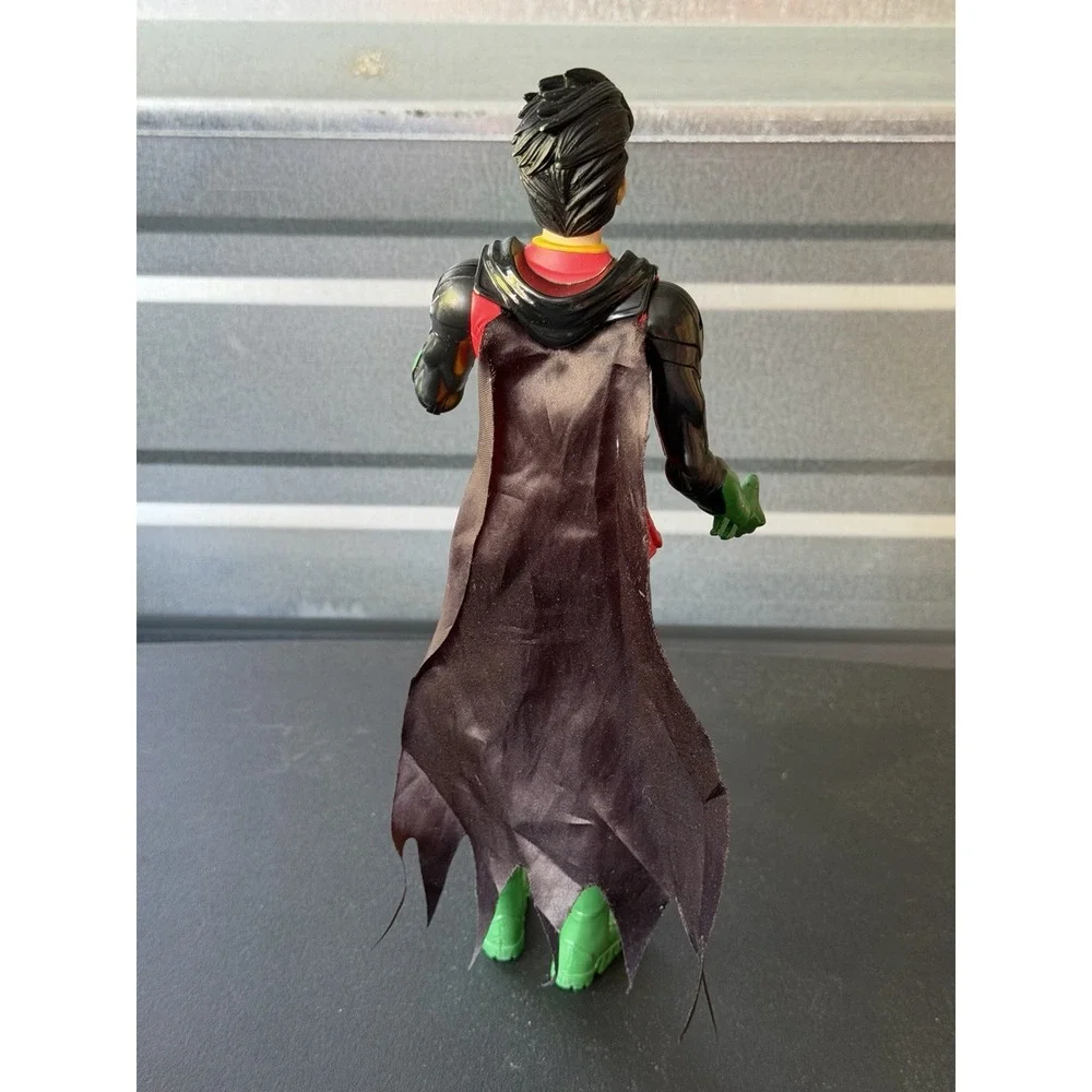 Robin‎ Mattel DC Comics Missions True Action Figure 12